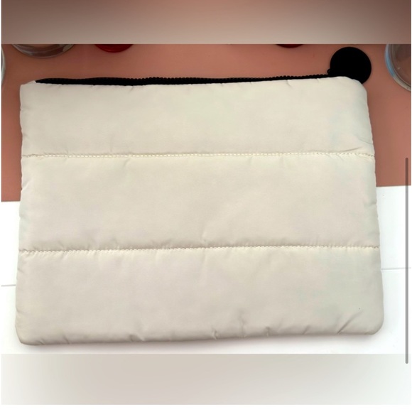 ‼️SALE‼️New Chanel Puffy Travel Cosmetic Bag - Picture 3 of 8